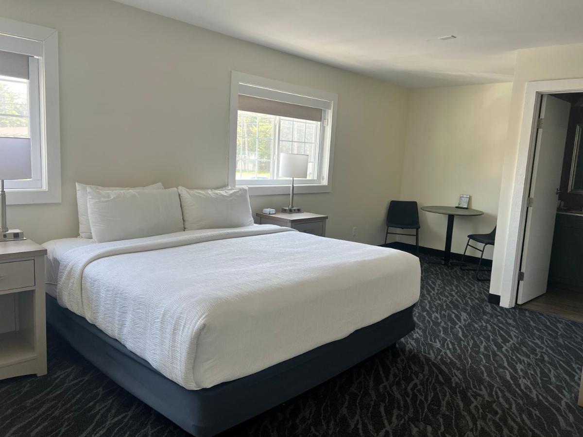 The Beach Haus - Traverse City Bagian luar foto