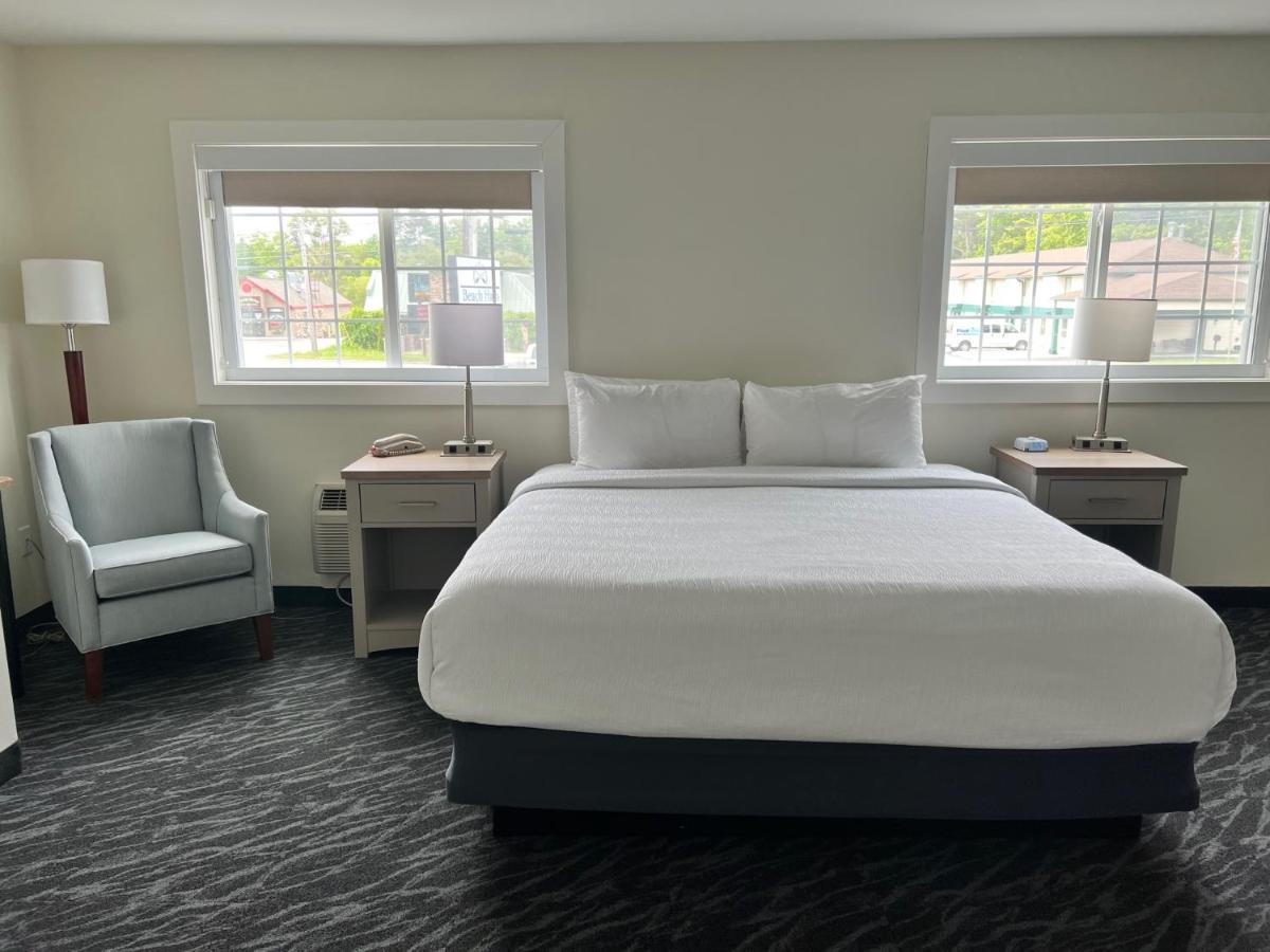 The Beach Haus - Traverse City Bagian luar foto