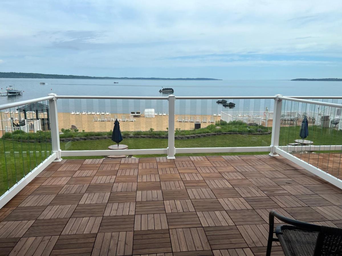 The Beach Haus - Traverse City Bagian luar foto