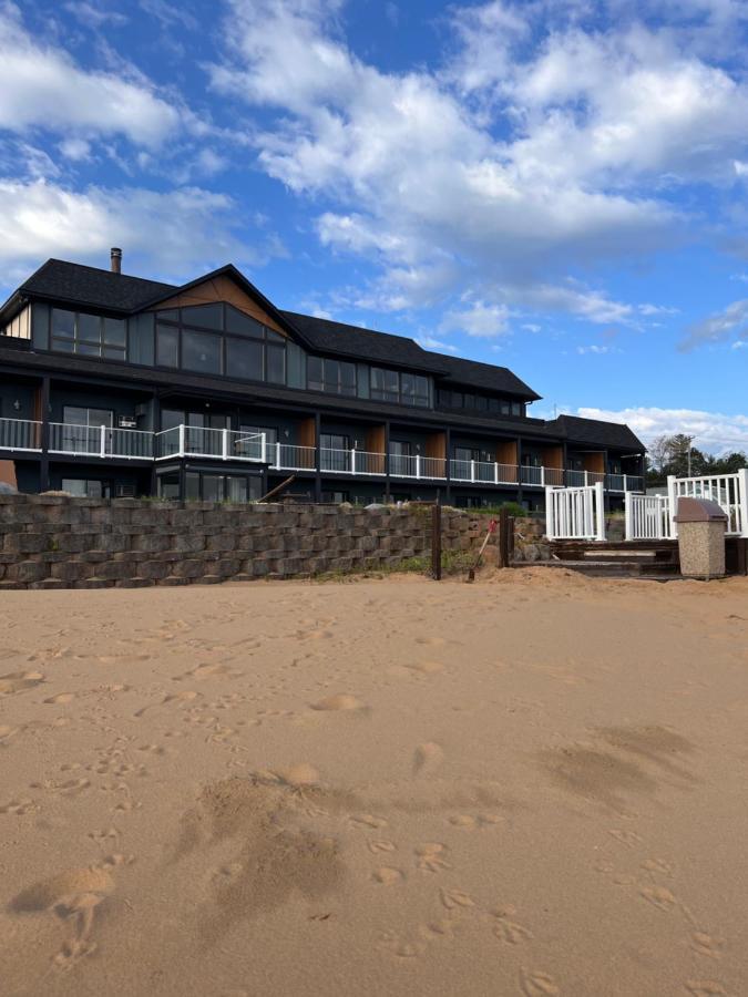 The Beach Haus - Traverse City Bagian luar foto