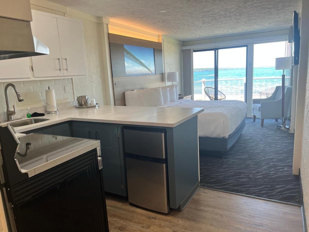 The Beach Haus - Traverse City Bagian luar foto