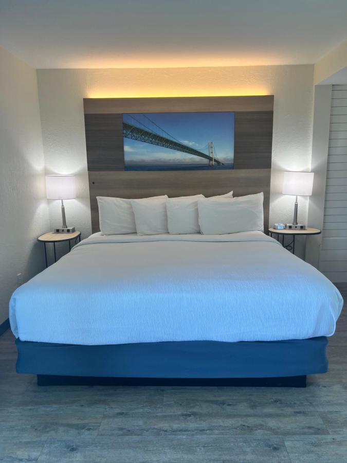 The Beach Haus - Traverse City Bagian luar foto