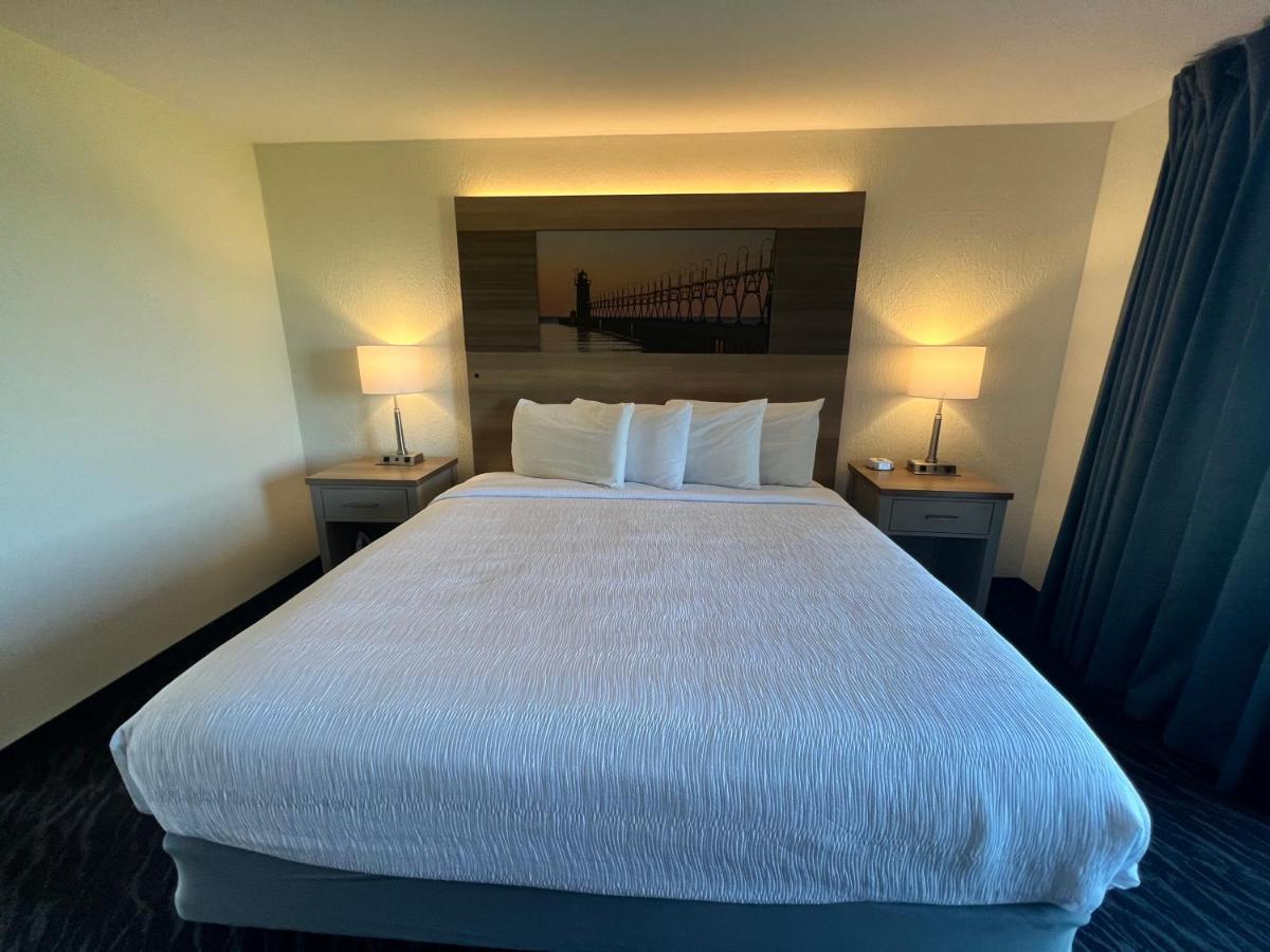 The Beach Haus - Traverse City Bagian luar foto